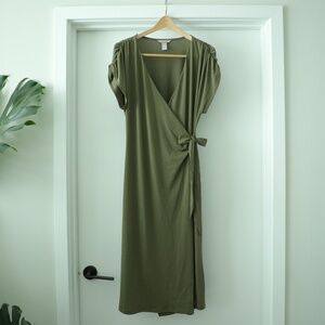 Feminine Muted Green Dress with Side Bow - L